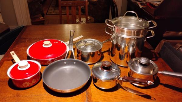 Random saucepans